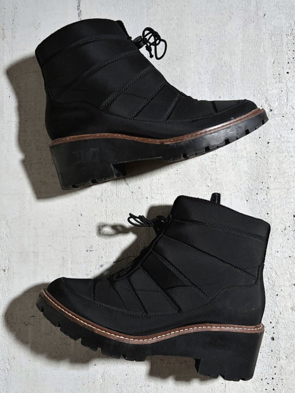 Blondo Daisy Waterproof Black Quilted Chunky Lug Sole Winter Boots 8.5
